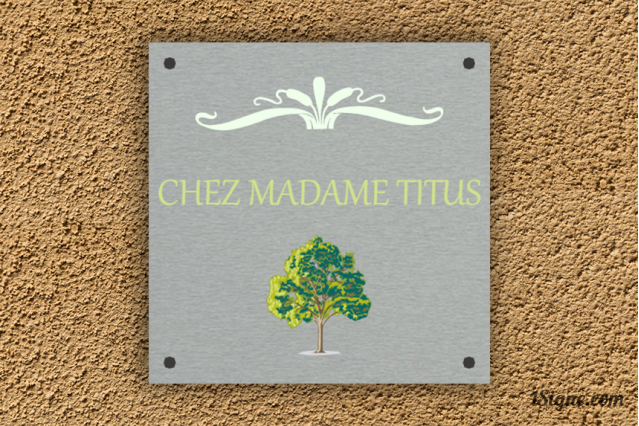 Plaque de maison personnalisée - Madame Titus | 1Signe by Pic Bois