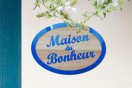 Plaque de maison personnalisée - Bonheur | 1Signe by Pic Bois