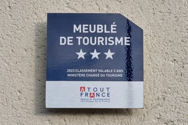 Panonceau de classement Meublés de tourisme | 1Signe by Pic Bois