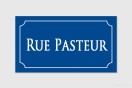 Plaque de rue personnalisée - Rue Pasteur personnalisée | 1Signe by Pic Bois