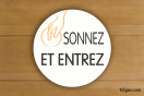 Plaque de porte personnalisée - Sonnez et entrez | 1Signe by Pic Bois