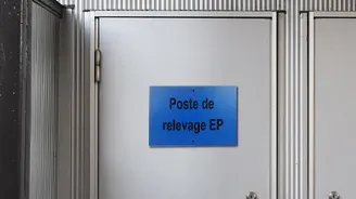 Plaques signalétiques pour rayonnages industriels